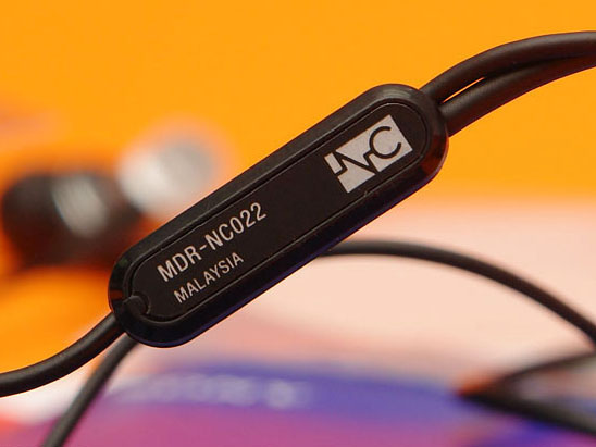 ��ɫͬ�� ������߶�MP3 ��ɫNW-S706FͼƬ����,ͼ16-ZOL�йش����ߵ�16��