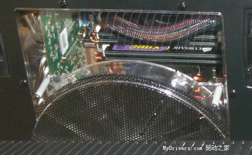 ˫����оƬ!AMD 4x4ϵͳͼƬ�״��ع�ͼƬ����,ͼ5-ZOL�йش����ߵ�5��