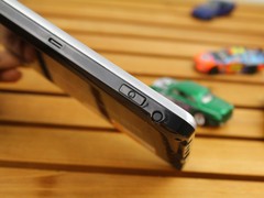 掌微 V9N 电源开关图