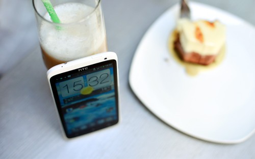 融合多项出众配置 HTC One X销售火热