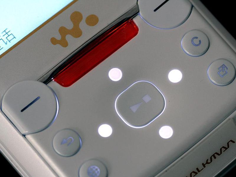 ���ᰮ���ţ�Sony Ericsson��W830cͼƬ���� ��38�� -ZOL�йش����ߵ�38��