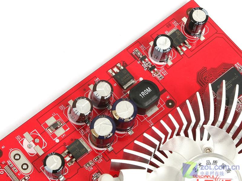 4000�ܻ���ѷ��� 7100GSȫ��λ����ͼƬ����,ͼ4-ZOL�йش����ߵ�4��
