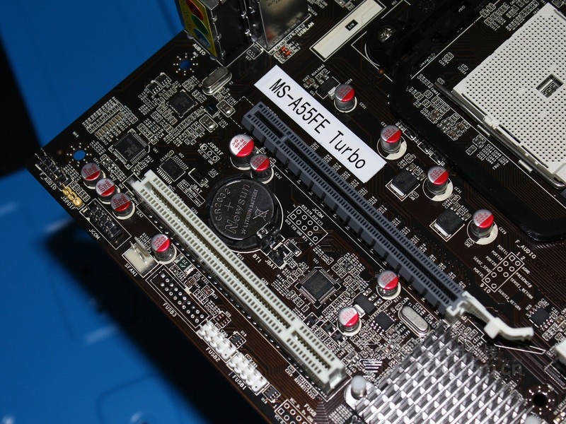 铭瑄a55fe turbo 显卡插槽图