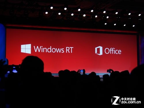 Born Mobile CES2013��ͨ��ֻ������800 