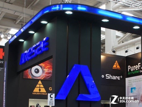 �۽�������˹ �����CeBIT2013Ѳ�� 