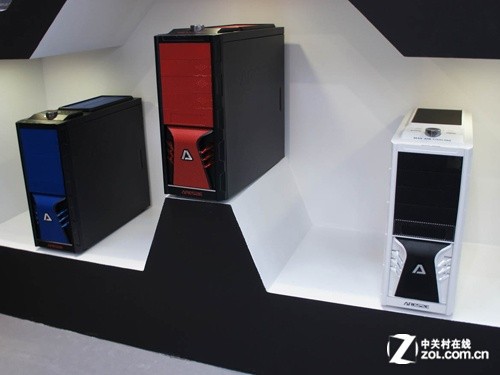 �۽�������˹ �����CeBIT2013Ѳ�� 