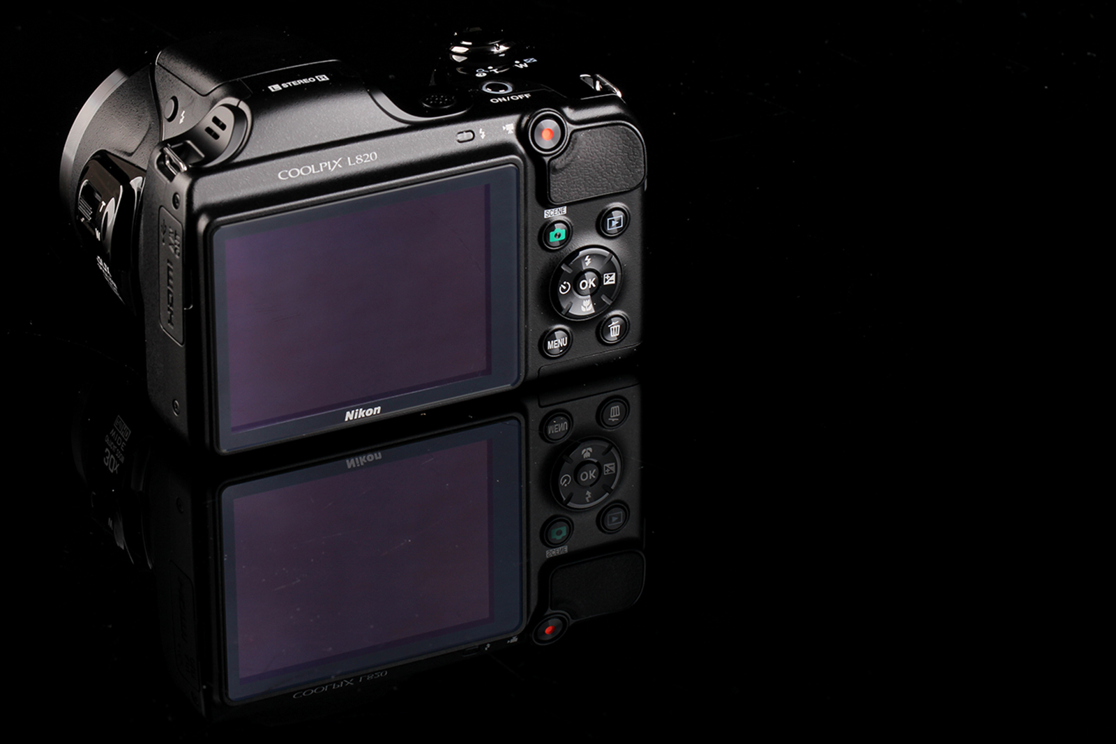 30x超长变焦 尼康l820相机外观赏析