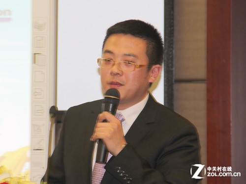 最短投射比 鸿合HT-V8超短焦投影发布