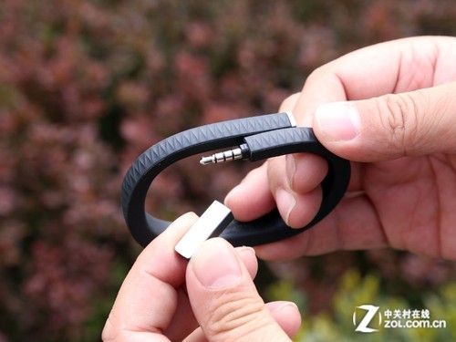 ϵ Jawbone UP2 
