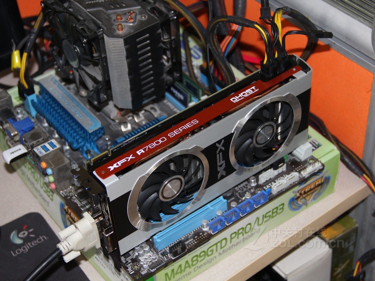 【高清图】 xfx讯景(xfx)hd7850双酷魂黑卡效果图 图81