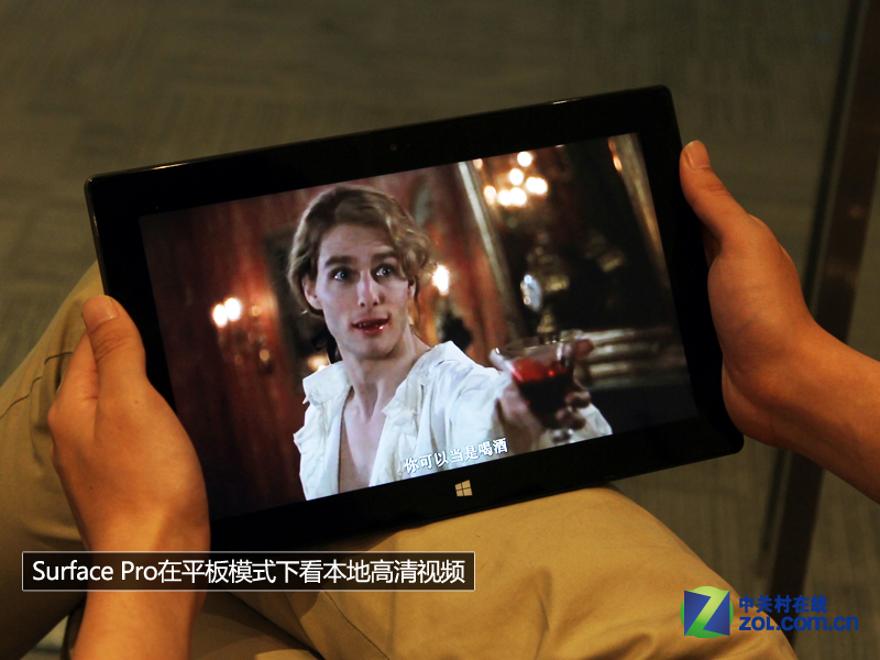 30ͼƬһ̨Surface ProӣУ