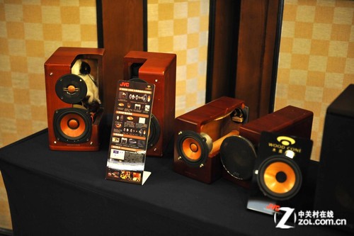 JVC 