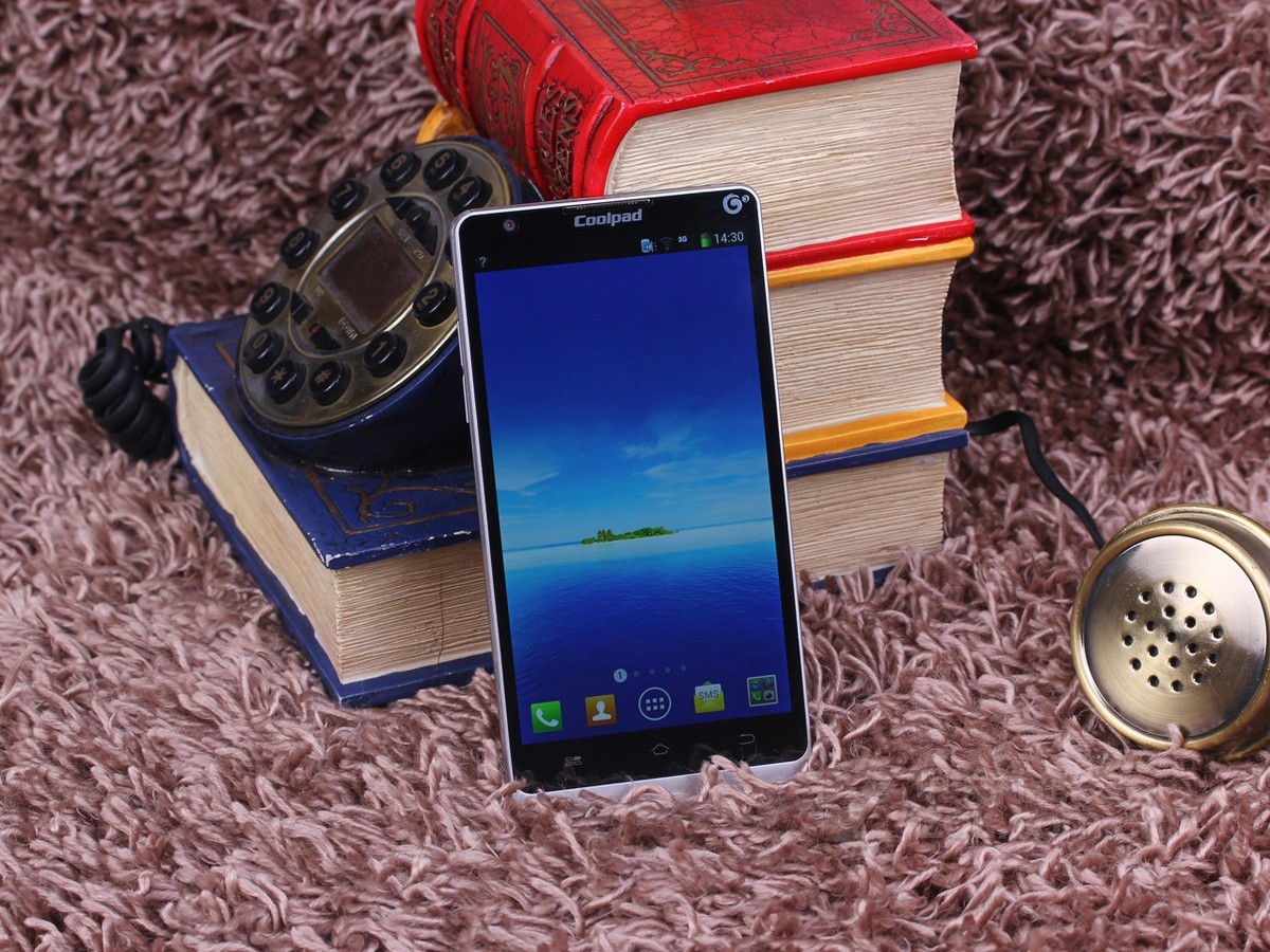 酷派炫影s  8720q(移动3g)