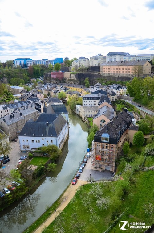 ��C������ վ������ŷ����̨�Ͽ��羰 