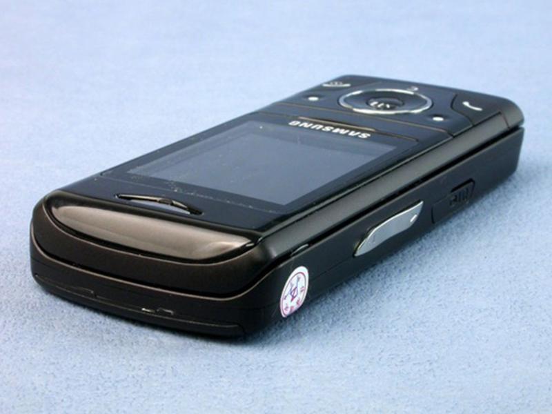 三星d528上市价格的简单介绍