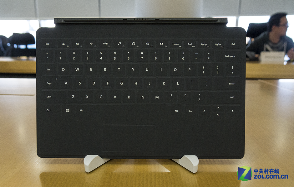 ϶Ա ΢Surface 2ͼ