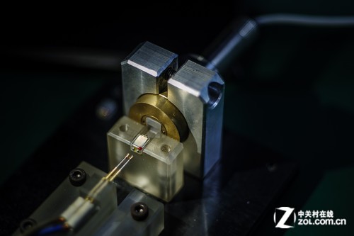 自主研发动铁单元 benq dq-1耳塞曝光 原创