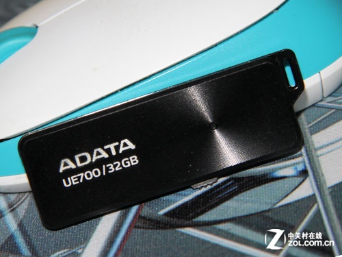  UE700 32GB 