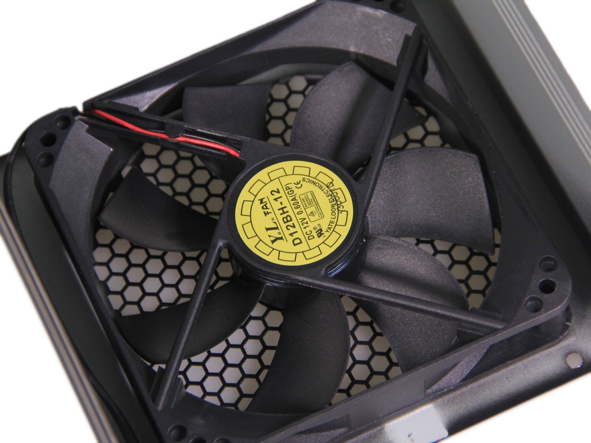 【高清图】 酷冷至尊(coolermaster)v750s(rs-750-amaa)局部细节图 图