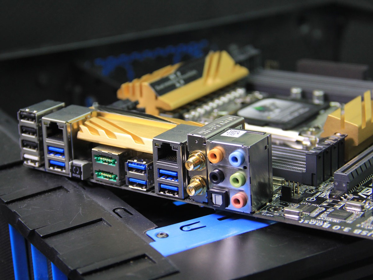 【高清图】 华硕(asus)x79-deluxe效果图 图153