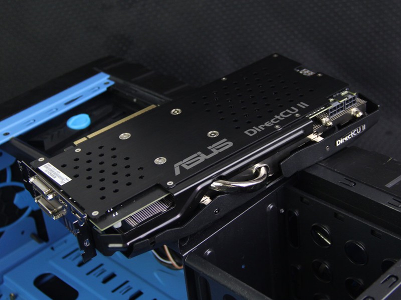 华硕圣骑士R9 290X-DC2OC-4GD5