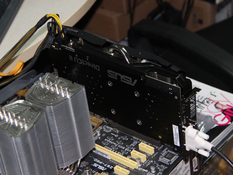 华硕圣骑士R9 290X-DC2OC-4GD5