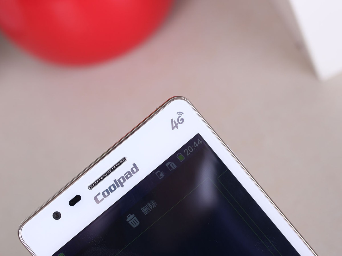 酷派8720l(移动4g)