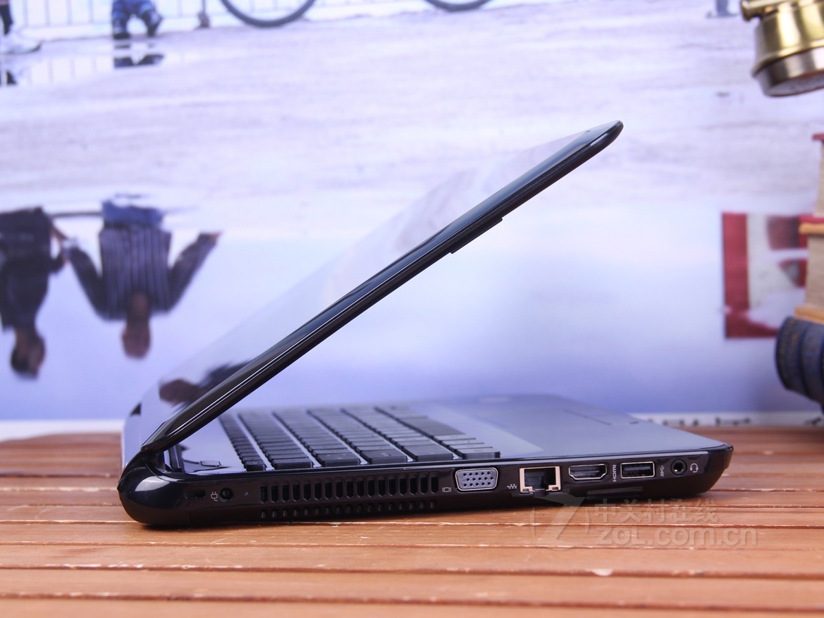 笔记本电脑 惠普笔记本电脑 惠普14-d101tx(g2g39pa) 图片 原创图赏32