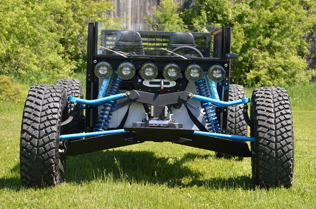 纯手工打造 设计师展示原始buggy赛车