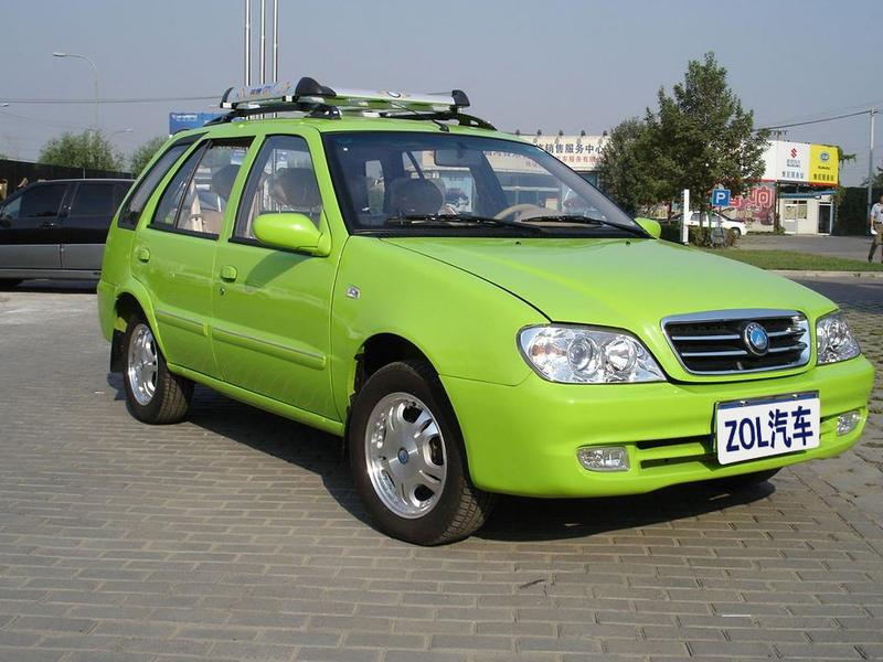 这车以前是吉利gx9,后期上市时改成了吉利豪情车的外观还算大气吧