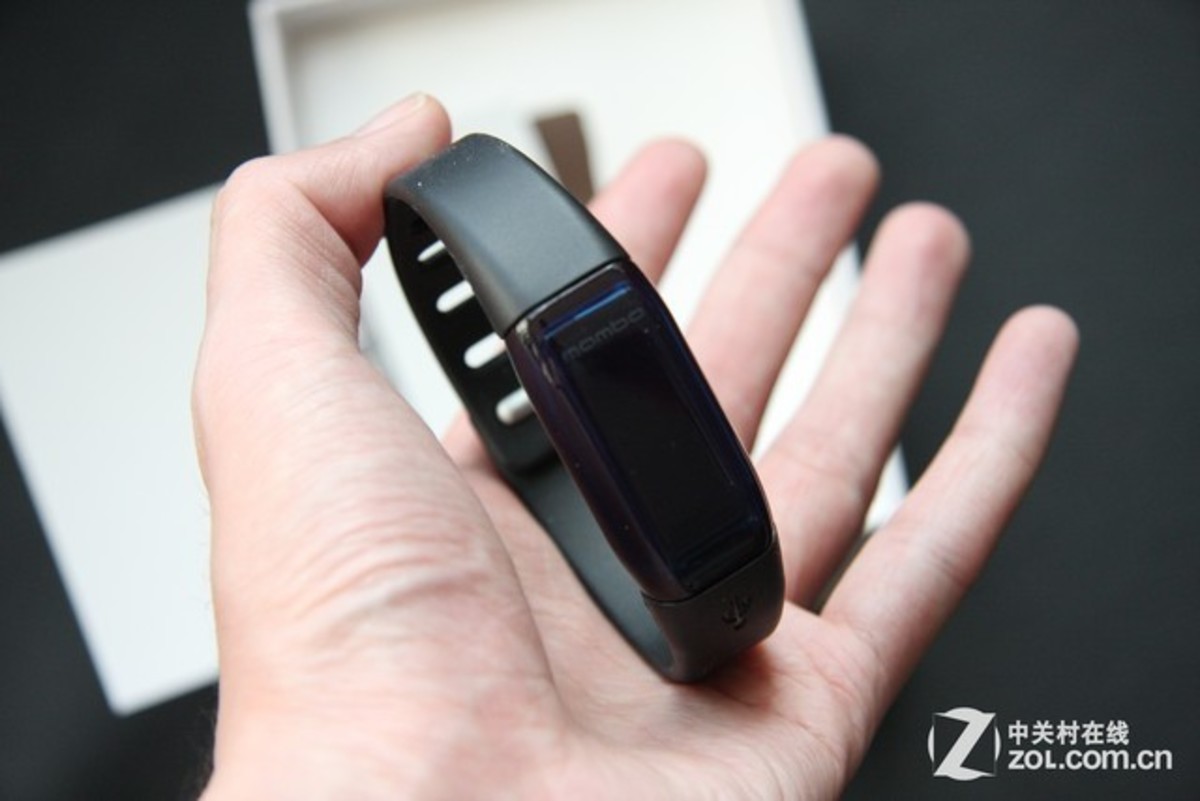 智能手环 索尼智能手环 索尼smartband swr10 图片 返回综述页 21 / 2