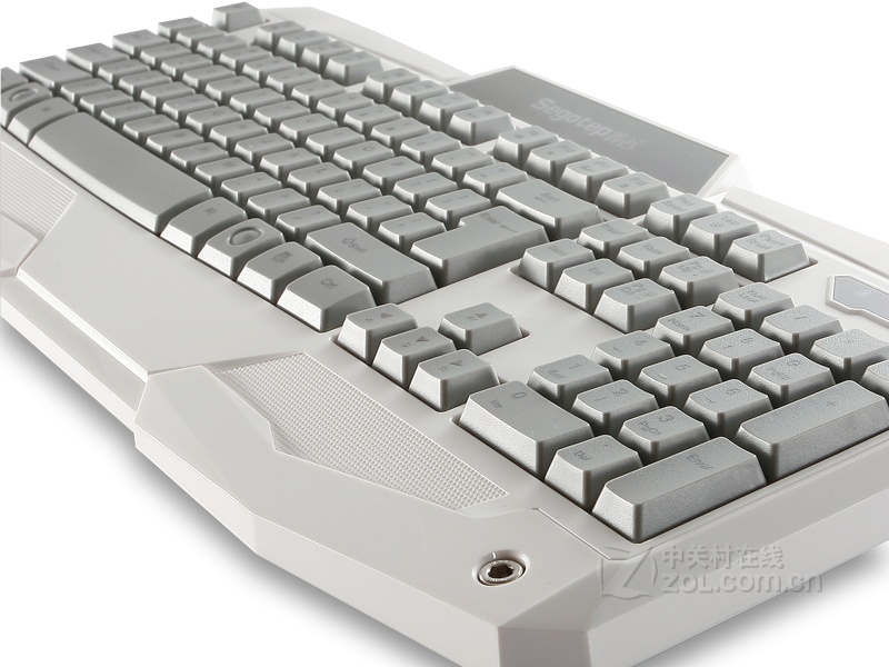 【高清图】 鑫谷(segotepcolorful)gt7800王者归来键鼠套装键盘特写