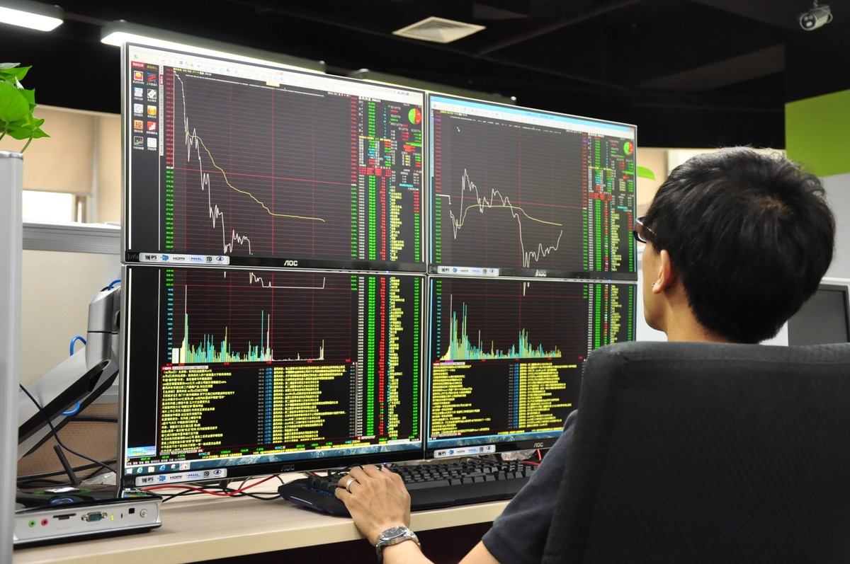 【高清图】 多屏畅快体验 z股神机炒股实战演示图4
