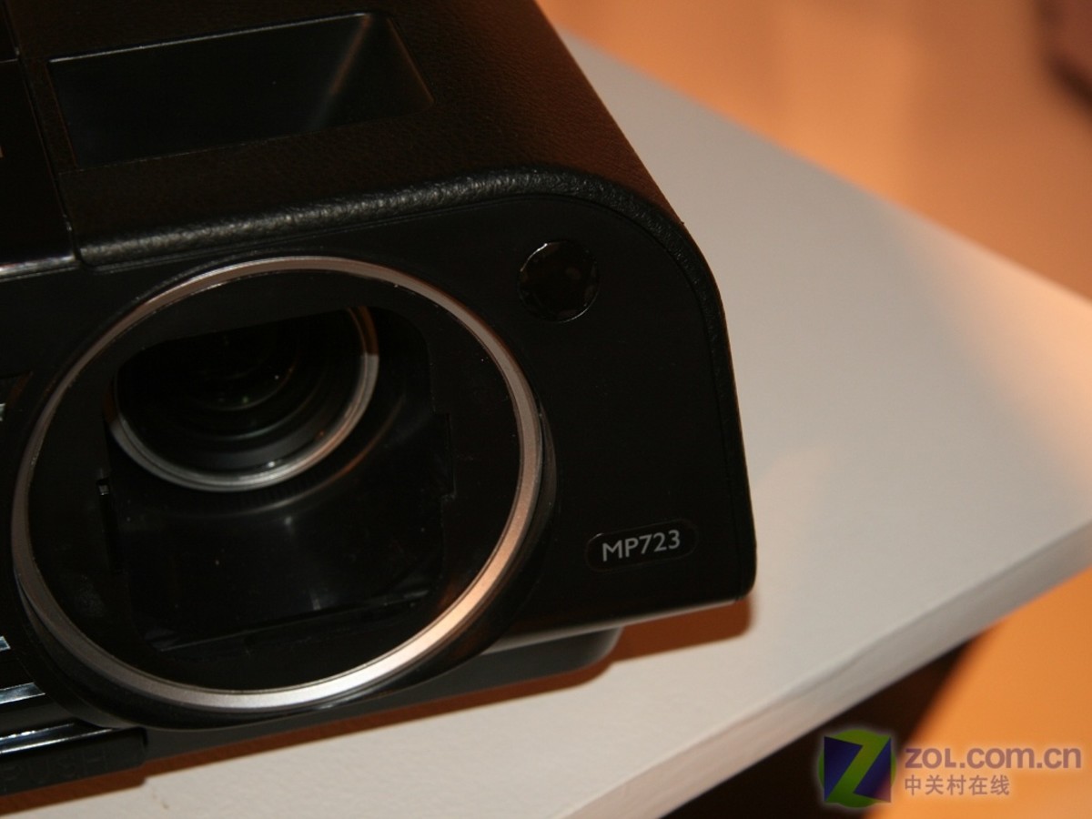 投影机 明基投影机 明基mp723 图片 返回综述页 7 / 50隐藏