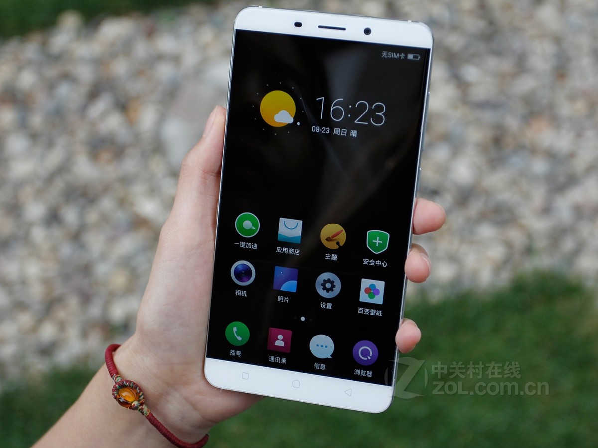 奇酷旗舰版(16gb rom/双4g)