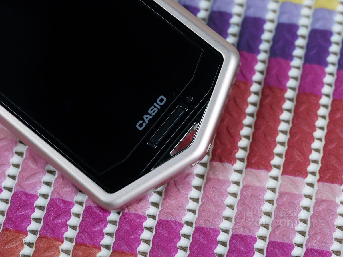 数码相机 卡西欧数码相机 卡西欧tr600 图片 实拍图 83 / 98隐藏