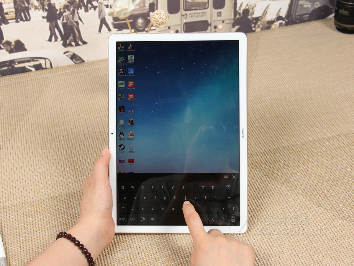 【高清图】 华为(huawei)huawei matebook(m3/4gb/128gb)香槟金色 图