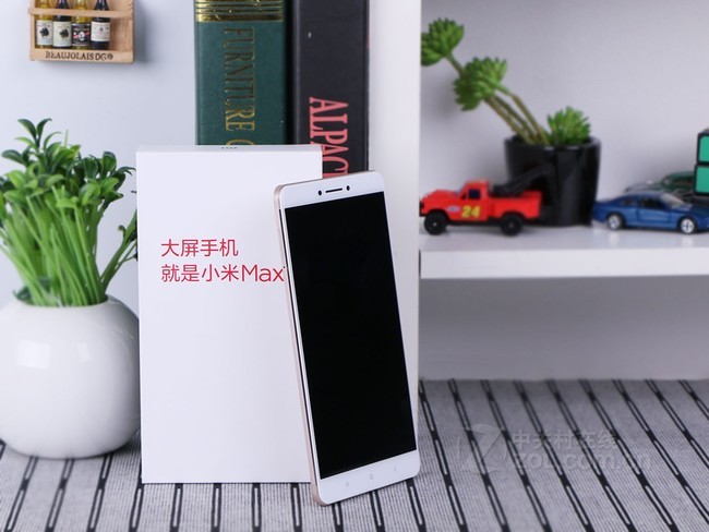 小米Max外观图