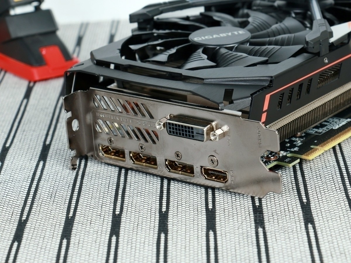【高清图】 技嘉(gigabyte)gtx 1070 xtreme gaming 8g效果图 图134