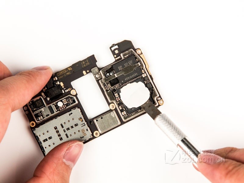 【高清图】 华为(huawei)mate 9(mha-al00/4gb ram/全网通)专业拆机