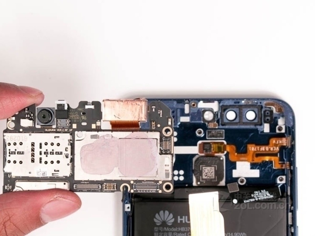 【高清图】 荣耀(rongyao)v9(duk-al20/6gb ram/全网通)专业拆机 图