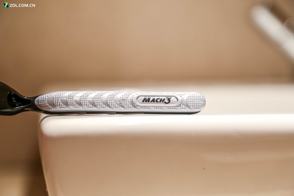 【高清图】 锋利与舒适兼具 吉列mach3手动剃须刀评测图6