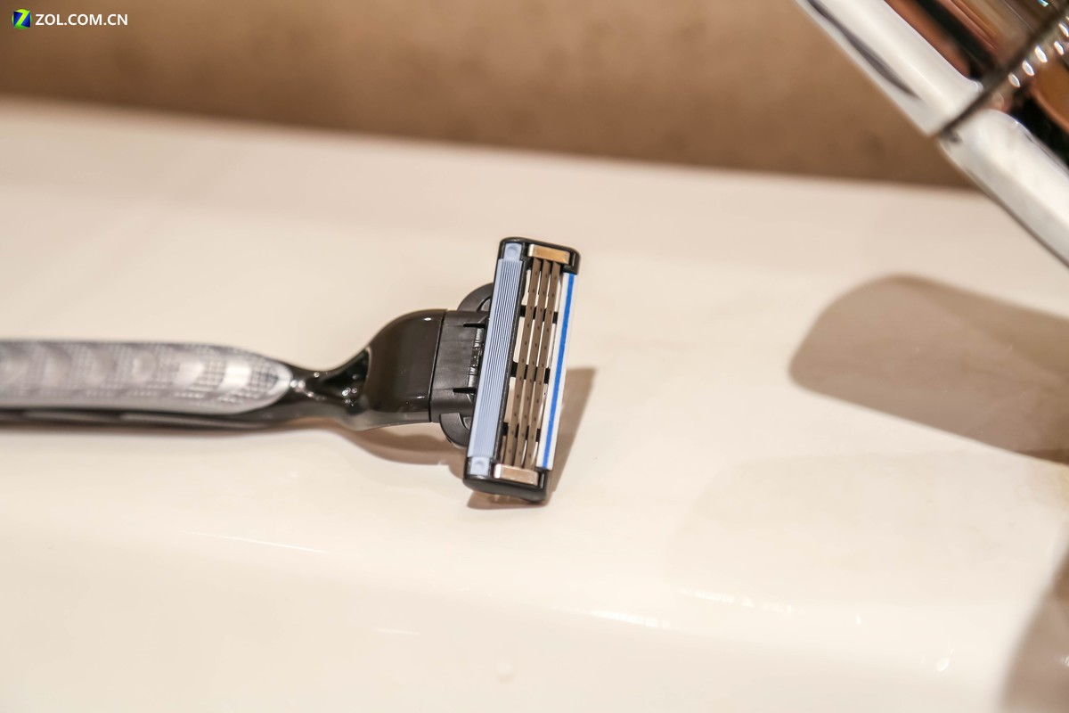 【高清图】 锋利与舒适兼具 吉列mach3手动剃须刀评测图10