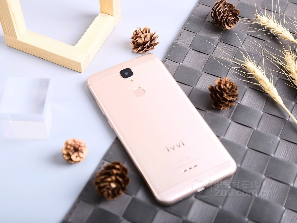 手机 ivvi手机 ivvi v2(全网通) 图片 其他图赏 7 / 10隐藏