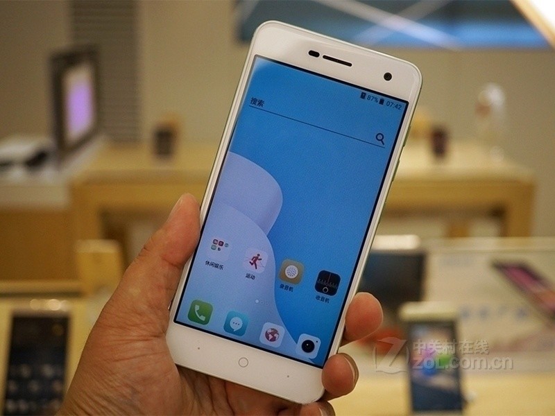 中兴小鲜5(3gb ram/全网通)