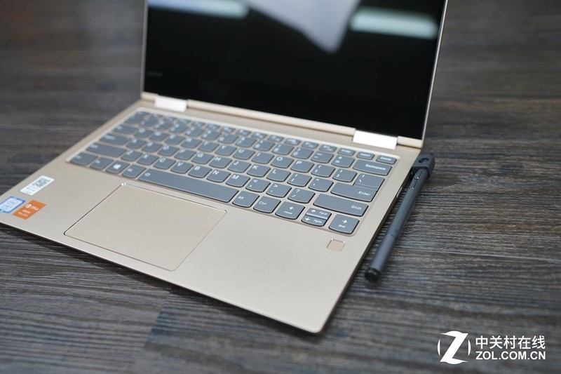 【高清图】 翻转触控上佳体验 联想yoga 730评测图17