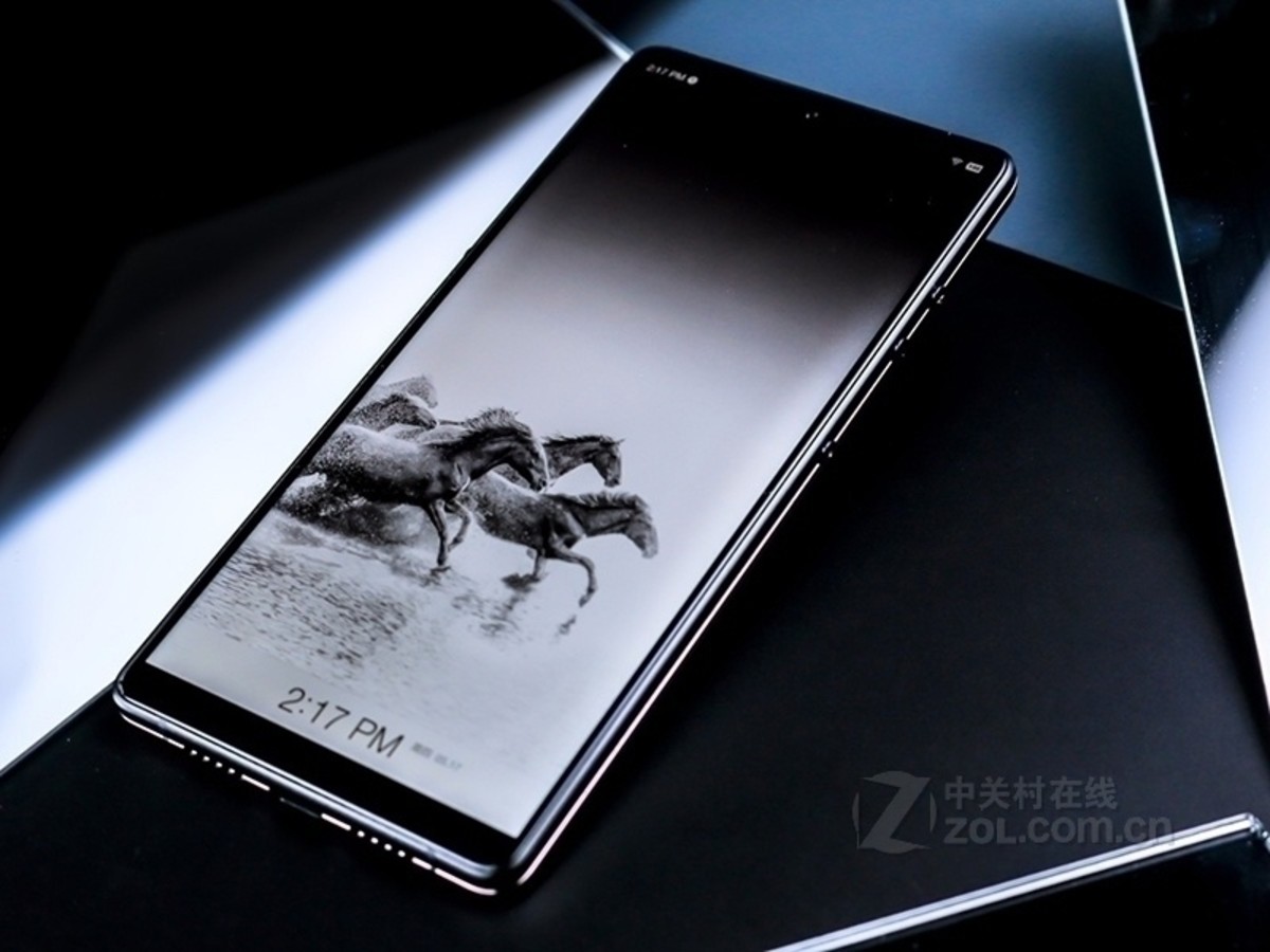 锤子科技坚果r1(6gb ram/全网通)