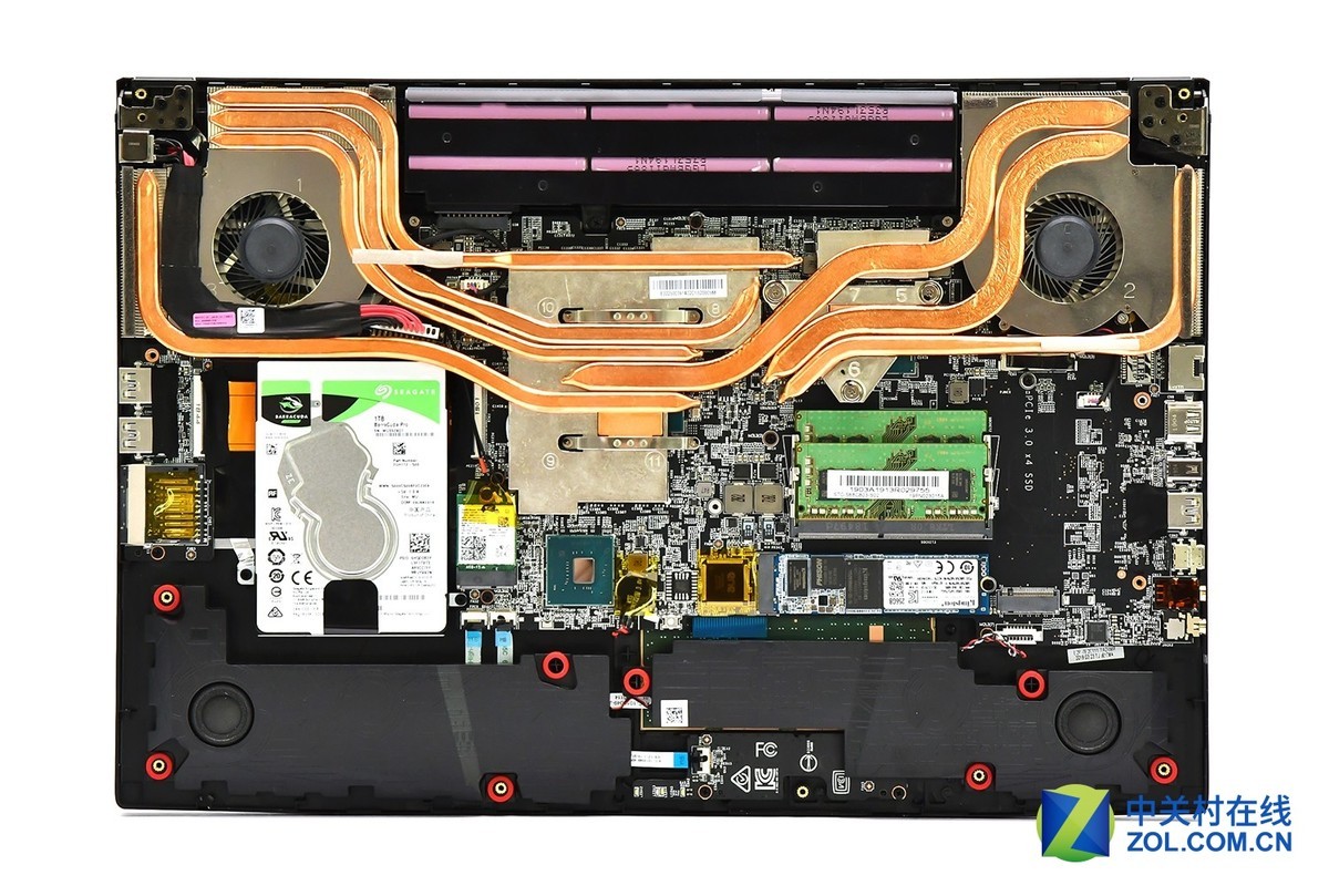 【高清图】 强大散热为性能护航 微星gp75游戏本评测图4