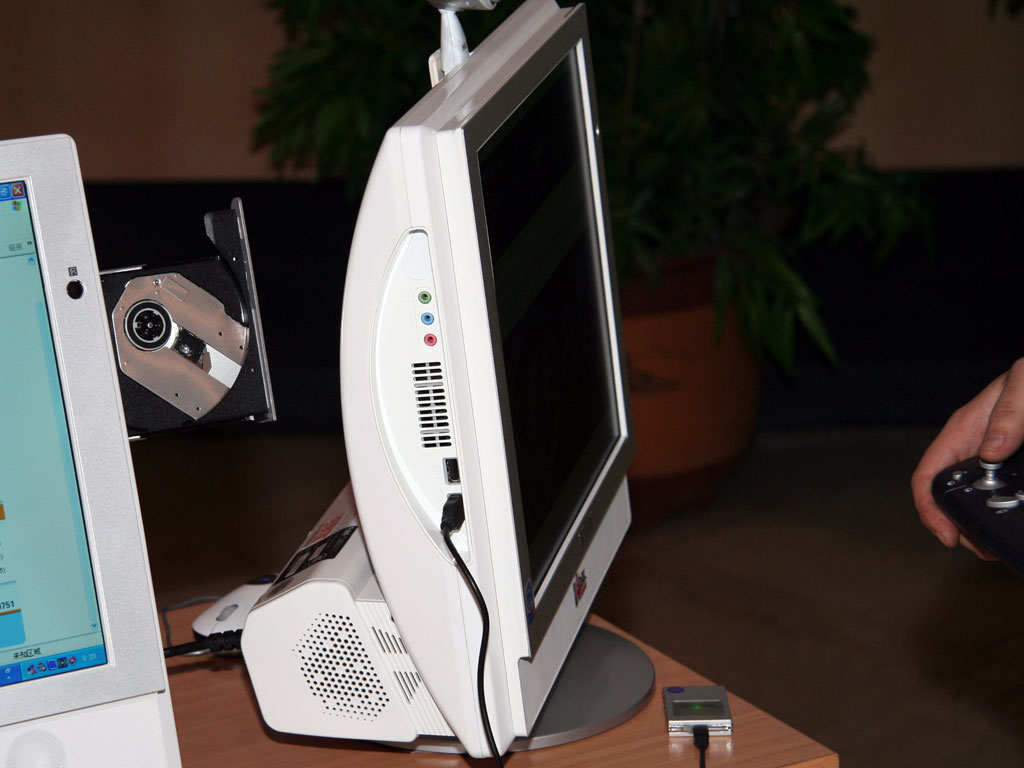 【高清图】 神舟电脑2006年新品发布会图34