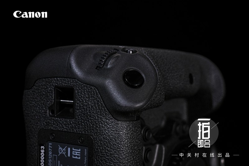 EOS-1D X Mark III